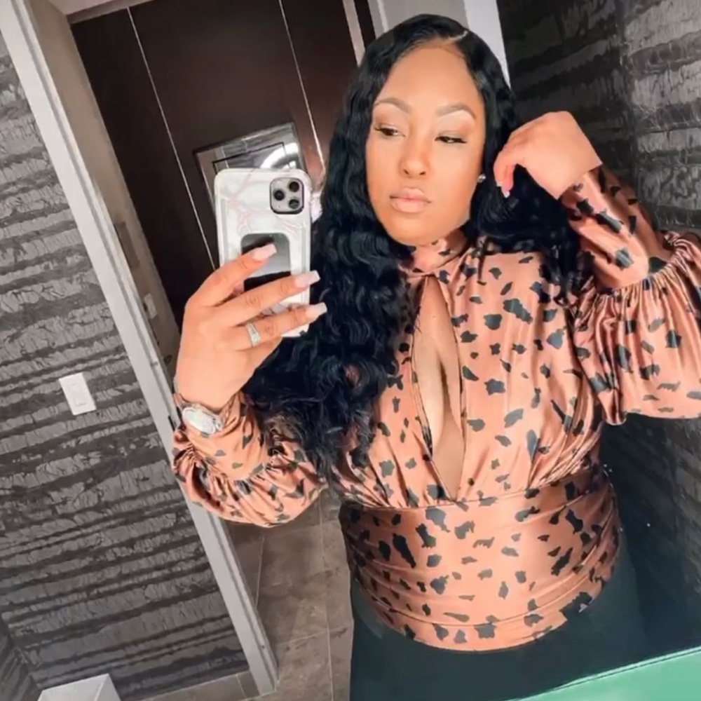 Fashion 2 Figure Top